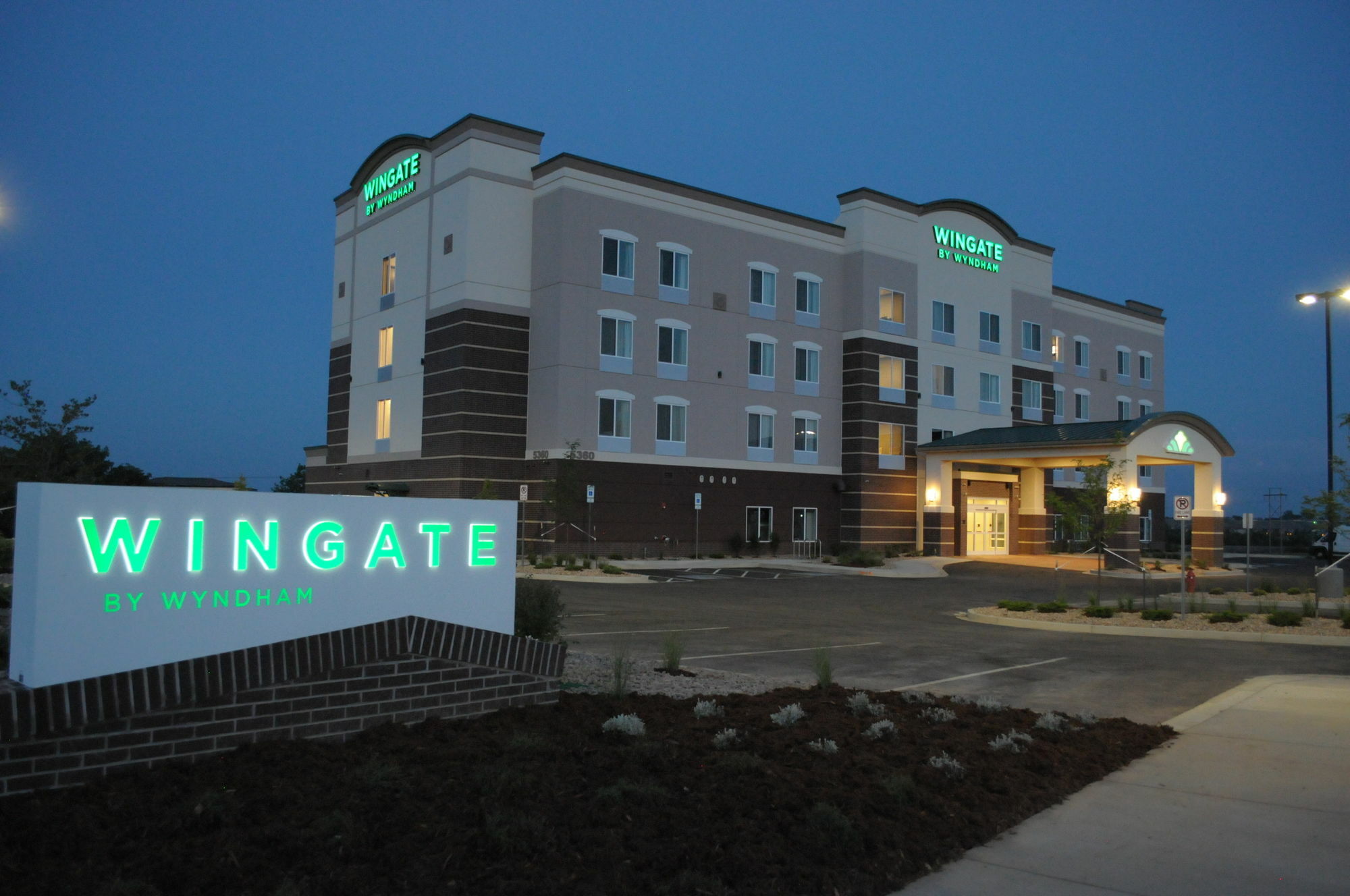 Wingate By Wyndham Loveland Johnstown Экстерьер фото